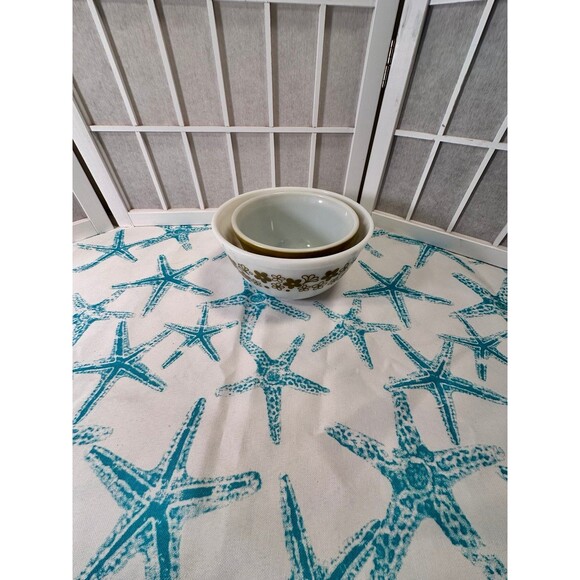 Vintage Pyrex Mixing Bowls 2 - Picture 2 of 12